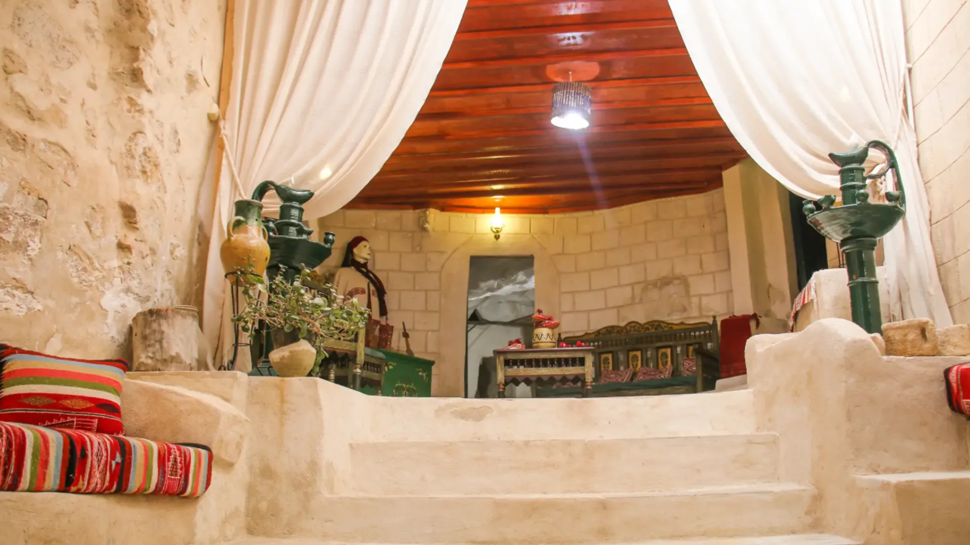 Visite du musée berbère de Tamezret